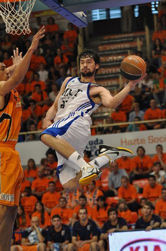 ACB Play off 2011: Regal Barcelona-Caja Laboral y Real Madrid-Bilbao Basket serán las semifinales