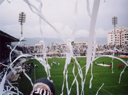 Varios equipos de Segunda B descienden por impagos