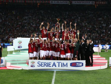 AC Milan gana la Supercopa de Italia 2011