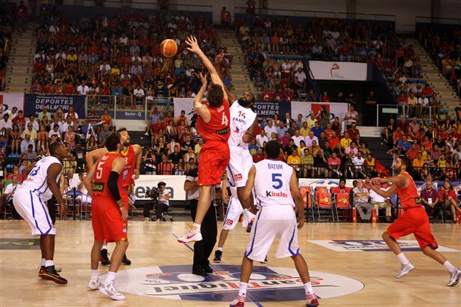 Preparación Eurobasket Lituania 2011: España se estrena con alegría ante Francia