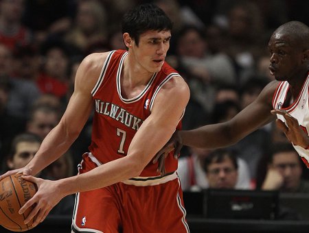 NBA: Ilyasova y Batum jugarán en sus países de origen durante el lockout