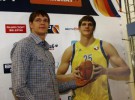 NBA: Timofey Mozgov y Chris Quinn desembarcan en el Khimki
