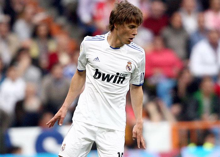 El Real Madrid cede a Sergio Canales al Valencia C.F.