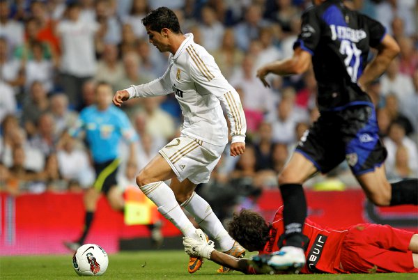 Liga Española 2011/12 1ª División: Real Madrid y Barcelona golean a Rayo y Atlético