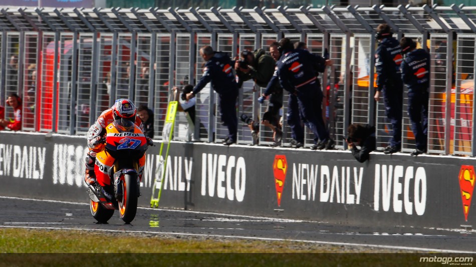 GP Australia Motociclismo 2011: Stoner arrasa y se proclama Campeón del Mundo