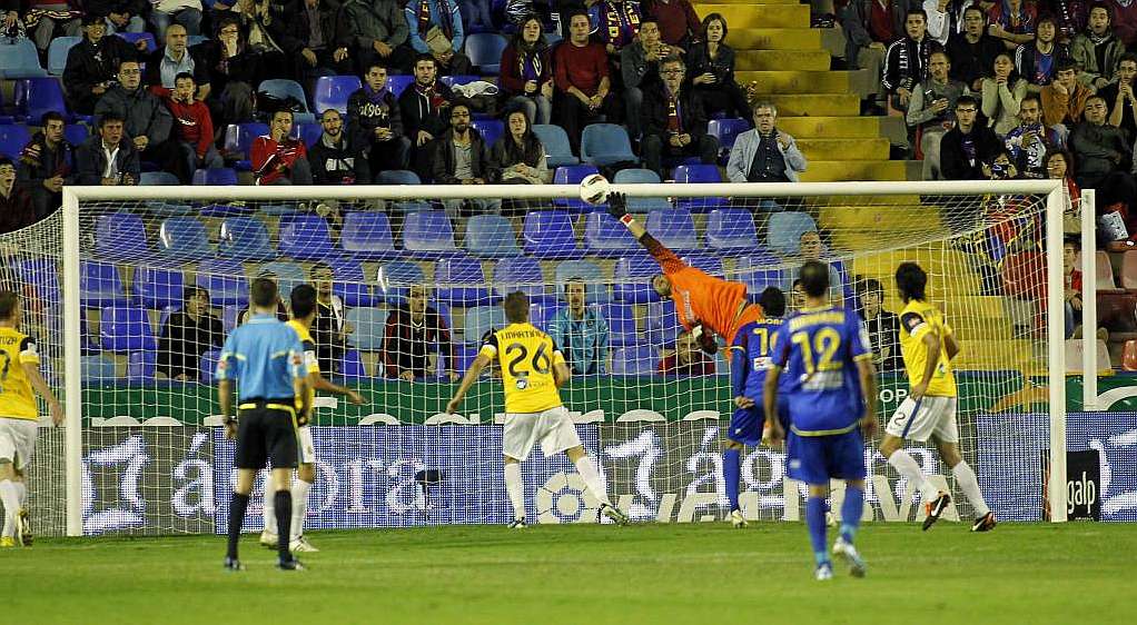 Liga Española 2011/2012 1ª División: El Real Madrid no da respiro al Levante