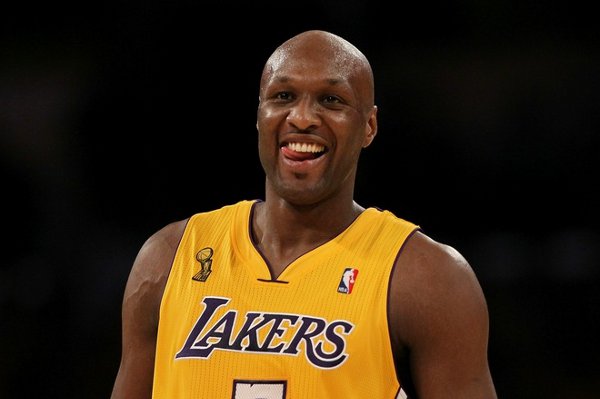 NBA: los Lakers traspasan a Lamar Odom a Dallas