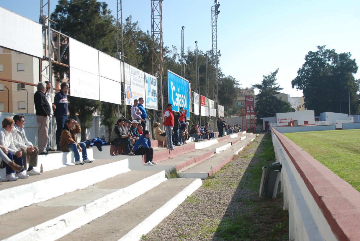 Conociendo un poco el Fútbol Autonómico a través de un Chiclana-Isla Cristina