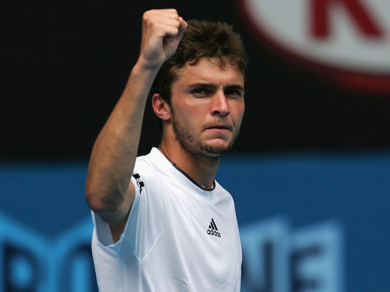 Brisbane 2012: Simon, Baghdatis, Serena Williams y Stosur a segunda ronda