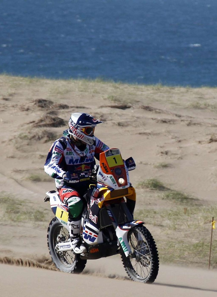 Dakar 2012 Etapa 3: Cyril Despres gana en motos, Marc Coma se pierde y cede el liderato