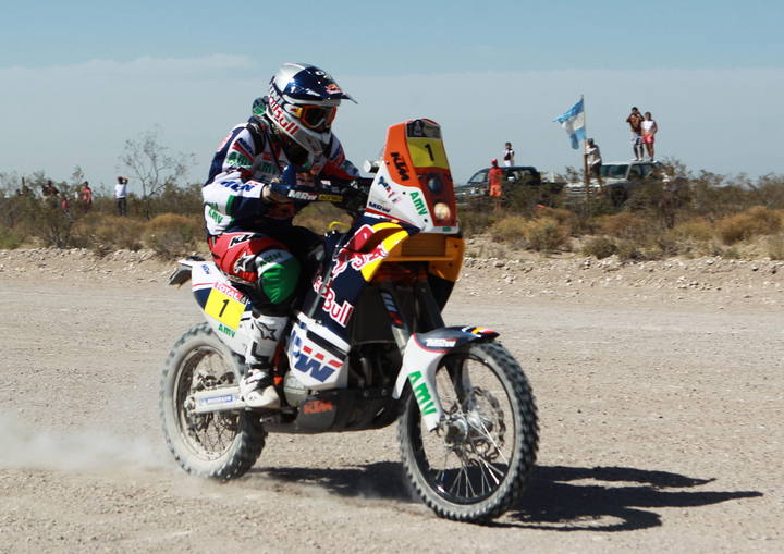 Dakar 2012 Etapa 4: Marc Coma gana la especial de motos por delante de Cyril Despres