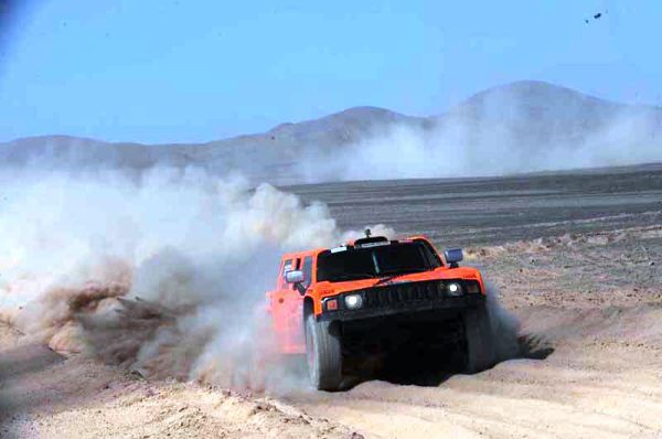 Dakar 2012 Etapa 9: Gordon vence y aprieta la lucha con Peterhansel