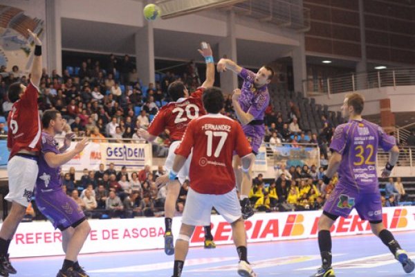 Copa del rey de balonmano 2012: Barcelona y Valladolid, primera semifinal