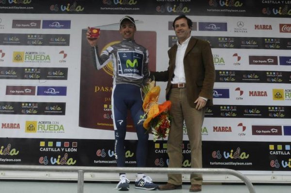 Javi Moreno homenajea a Tondo en la Vuelta a Castilla y León 2012