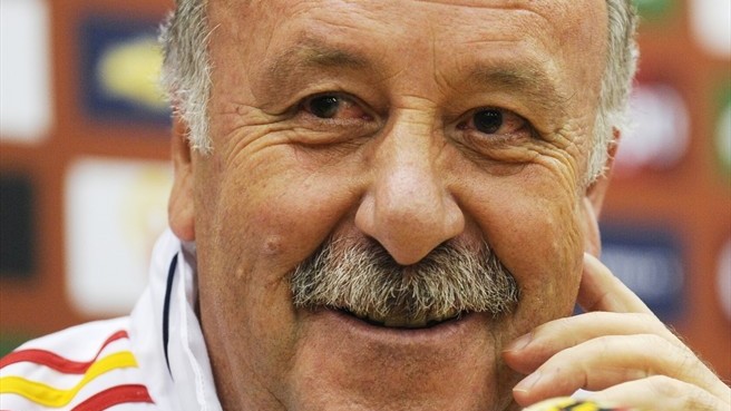 Vicente del Bosque renueva su contrato con la selección española