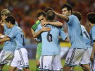 Iniesta y Silva guían a España a una victoria pírrica ante China