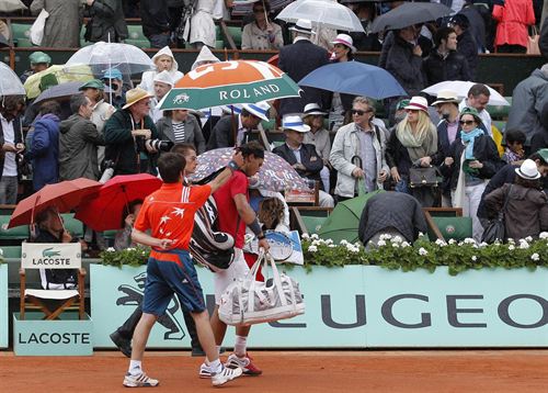 Roland Garros 2012: la lluvia para la final Nadal-Djokovic que acabará el lunes