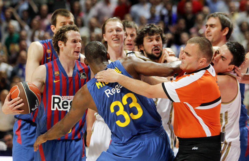 Final ACB 2012: el Real Madrid arrolla al Barcelona y queda a un paso del título