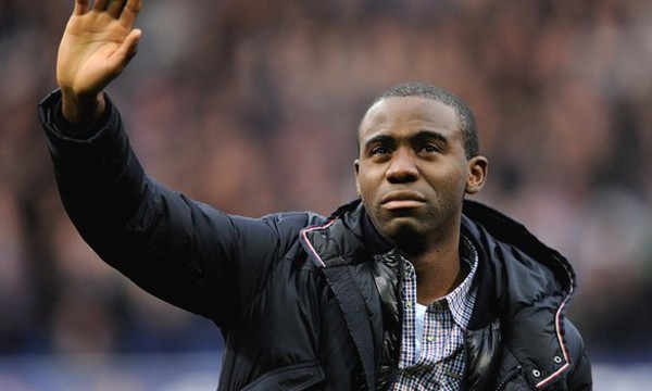 Fabrice Muamba no volverá a jugar al fútbol