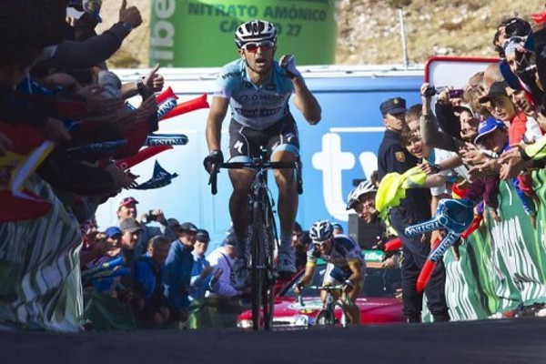 Vuelta a España 2012: Dario Cataldo es el primero en coronar el Cuitu Negru