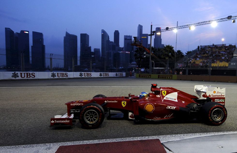 GP de Singapur 2012 Fórmula 1: Vettel consigue la victoria, Button y Alonso le acompañan en el podium
