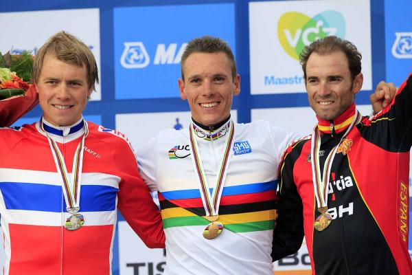 El podio del Mundial de ciclismo 2012, con GIlbert, Boasson Hagen y Valverde.