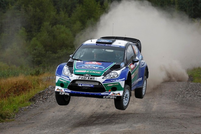 Rally de Gran Bretaña: los Ford de Latvala y Solberg mandan en la primera jornada