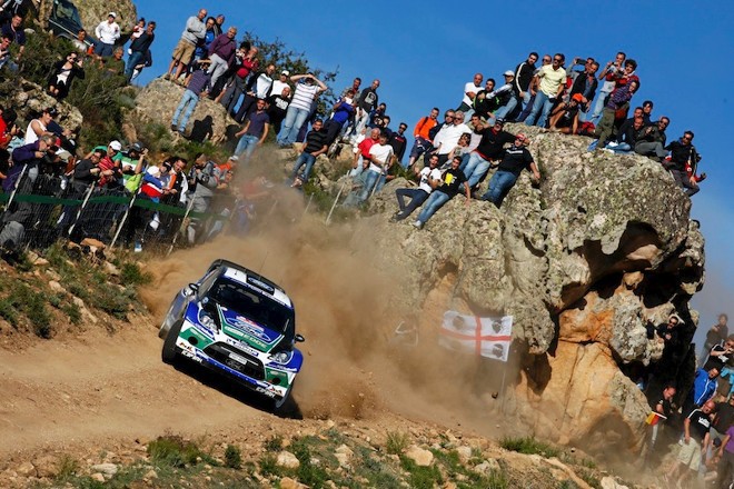 Rally de Italia-Cerdeña: Mikko Hirvonen está cada vez más cerca del triunfo