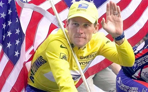La UCI sanciona de por vida a Lance Armstrong y le arrebata sus Tours