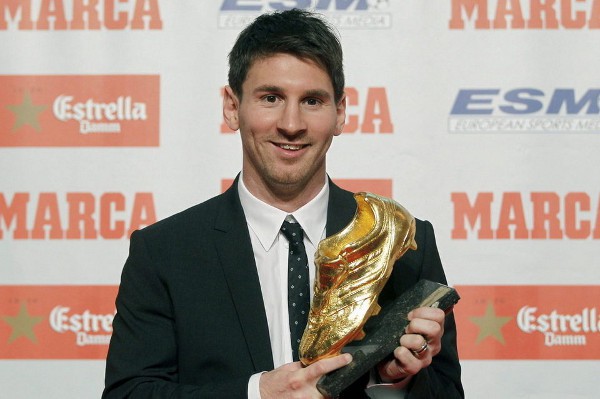 Leo Messi recibe su segunda Bota de Oro