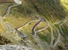 ‘Ascensiones Míticas’, un recorrido fotográfico por las cumbres de leyenda del ciclismo