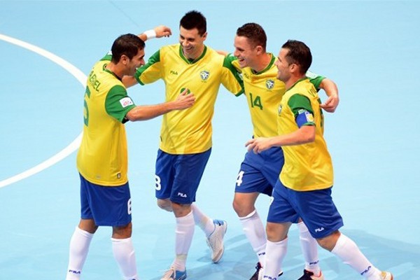 Mundial de fútbol sala 2012: Brasil gana a Colombia y será el rival de España en la final