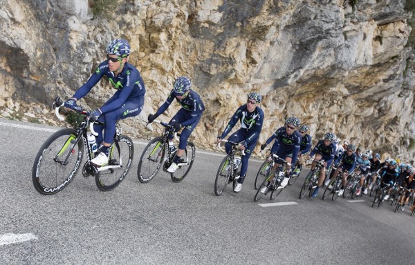 Movistar seguirá patrocinando al equipo ciclista