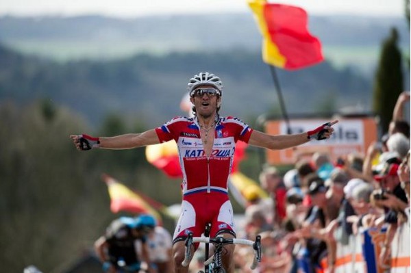 Flecha Valona 2013: Dani Moreno emula a Purito y gana en Huy