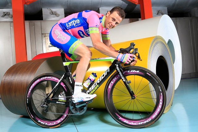 El ciclista italiano Alessandro Petacchi se retira