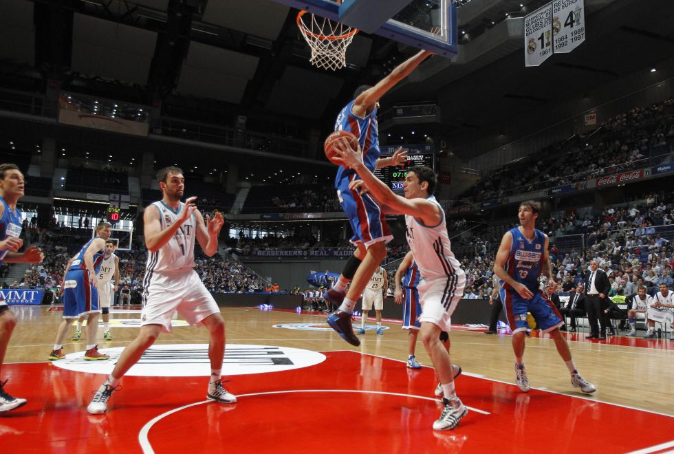 Liga Endesa ACB Play-off: el Real Madrid gana a Blusens Monbus y pone el 1-0