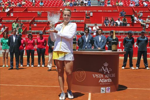 WTA Portugal Open 2013: Pavlyuchenkova levanta el título a costa de Carla Suárez