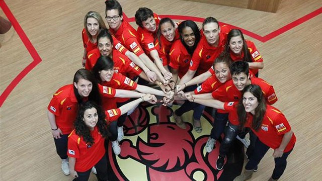 La selección española de baloncesto femenino preparada para el Eurobasket 2013