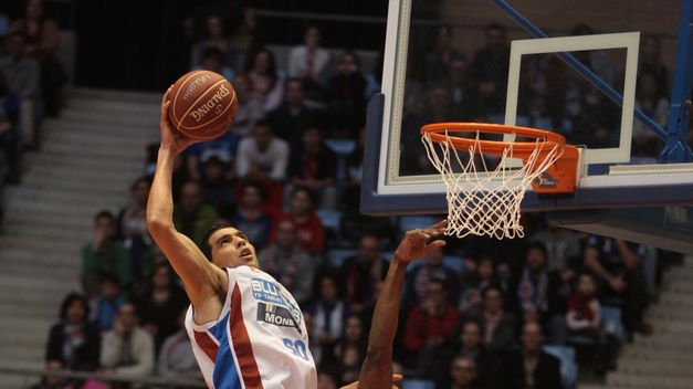 Liga Endesa ACB: El Real Madrid hace oficial el fichaje de Salah Mejri