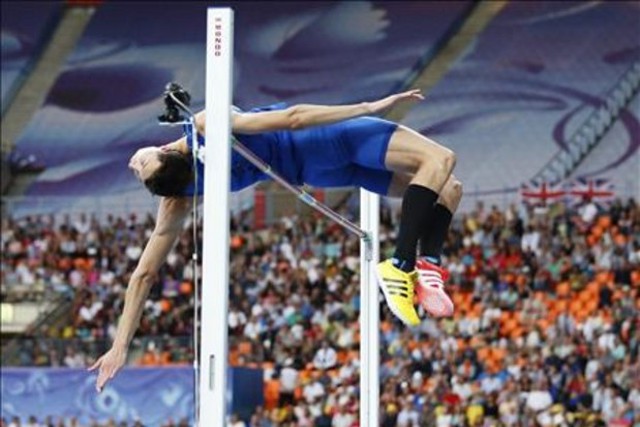 Mundial de atletismo 2013: Bondarenko se queda a centímetros de superar a Sotomayor