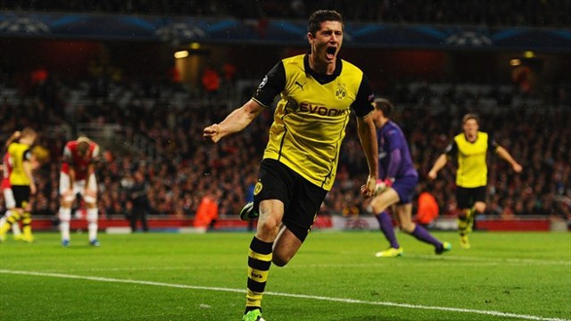 El gol de Lewandowski dio la victoria al Borussia frente al Arsenal
