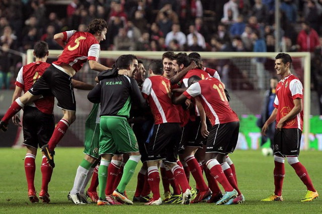 Copa del Rey 2013-2014: Real Sociedad, Almería, Betis, Atlético, Real Madrid y Racing siguen adelante