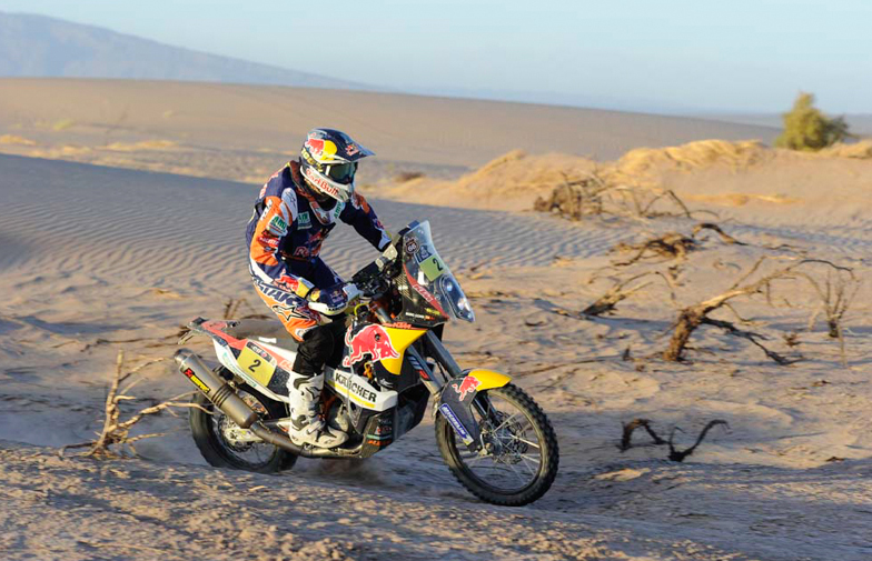 Dakar 2014 Etapa 5: Marc Coma gana en motos y asalta el liderato