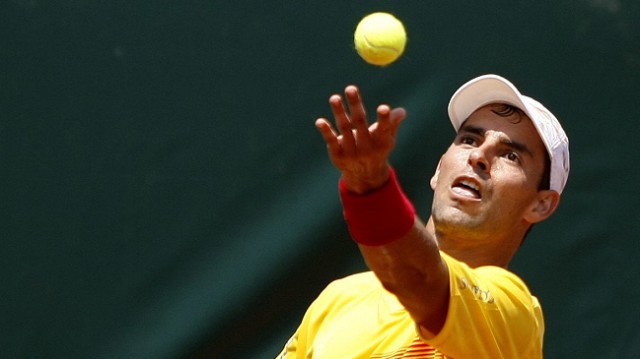 Giraldo clasifica a segunda ronda en Houston
