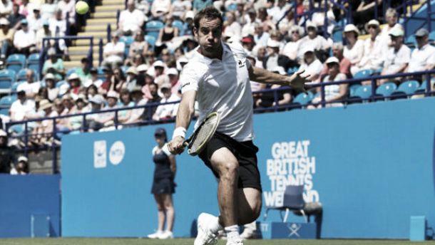 ATP Eastbourne 2014: Gasquet a semifinales; ATP Hertogenbosch 2014: Suspendidos duelos de Verdasco y Bautista-Agut