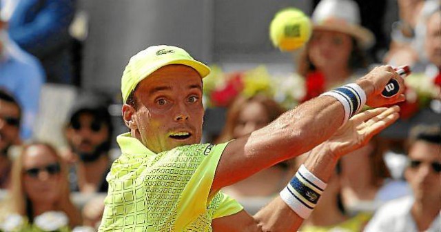 bautista a semifinales en Stuttgart