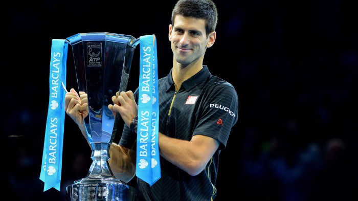 Djokovic gana el Torneo de Maestros tras retiro de Federer