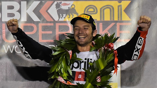 El francés Sylvain Guintoli gana el título de Superbikes de 2014