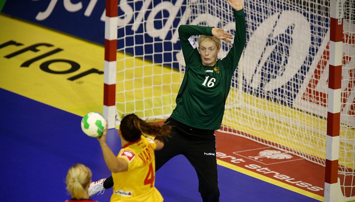 Europeo balonmano femenino 2014: España gana a Rusia y asegura la segunda fase