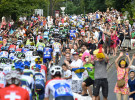 Giro, Tour y Vuelta reducirán en uno el número de ciclistas por equipo